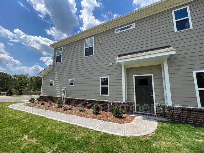 Building Photo - 106 Quinn Rd