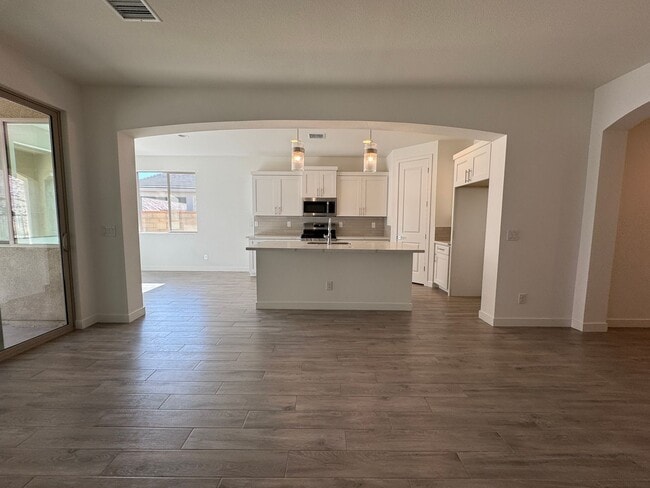 Building Photo - Laughlin Ranch 3 BR 2Ba Public Golf Community with Canyon & Mountain Views