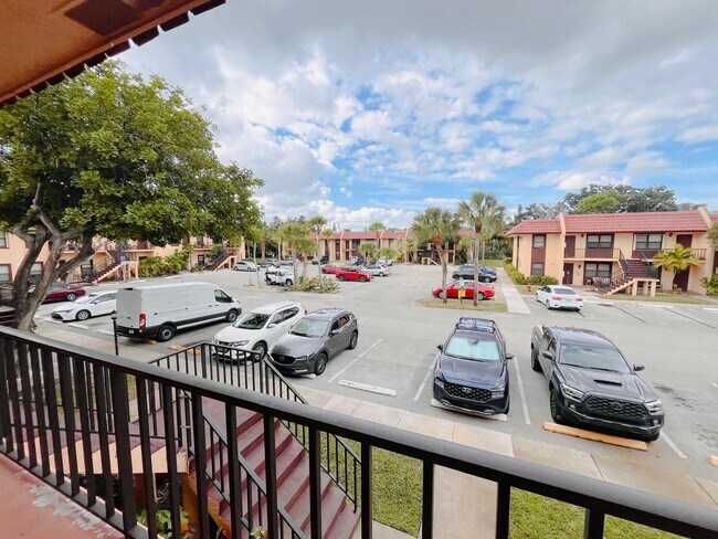 Building Photo - 5939 Forest Hill Blvd