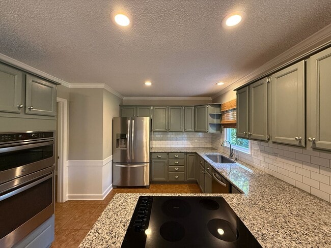 Building Photo - 6714 Amberley Ln