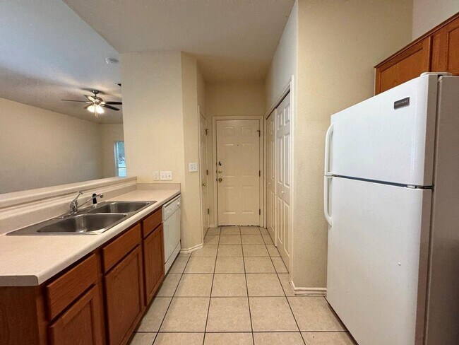 Building Photo - 1717 Constantino Cir