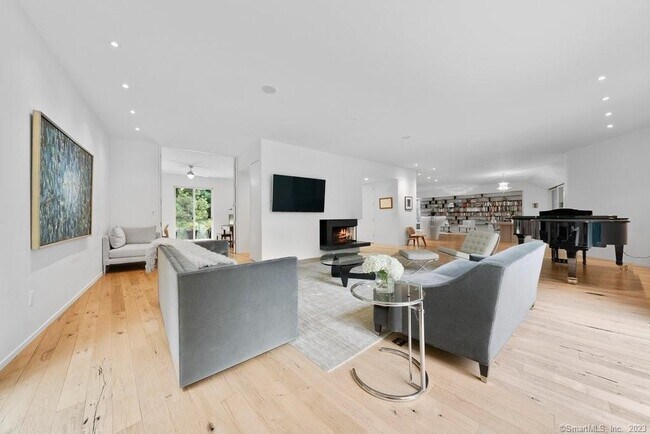 Building Photo - 364 Hollow Tree Ridge Rd