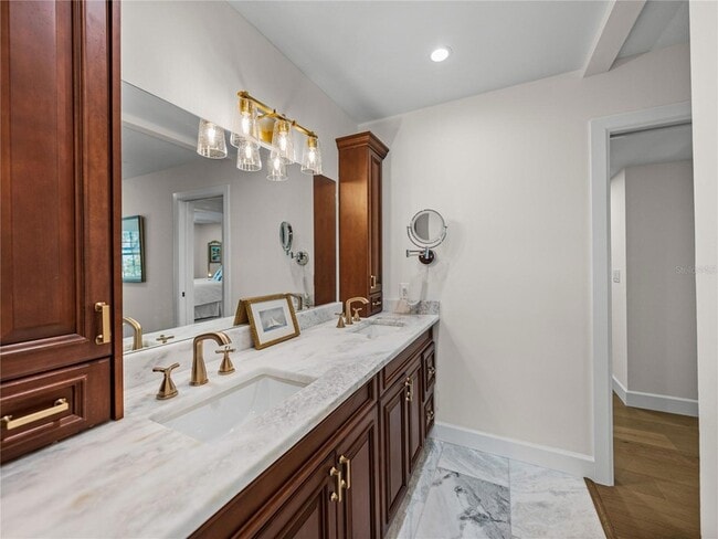 Building Photo - 829 59th Ave