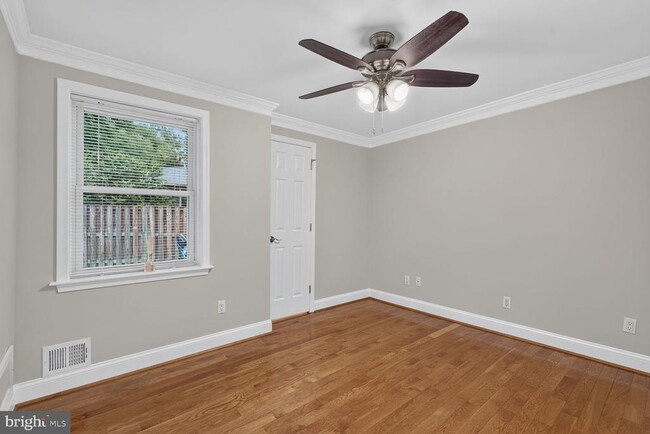 Building Photo - 1813 Florin St