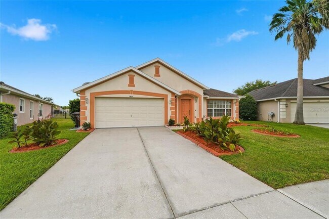 Building Photo - 2819 Maguire Dr