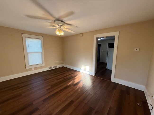 Building Photo - 62 Prospect St