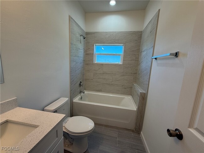 Building Photo - 2704 70th St W