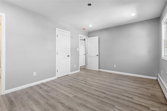 Building Photo - 310 Lindell Blvd