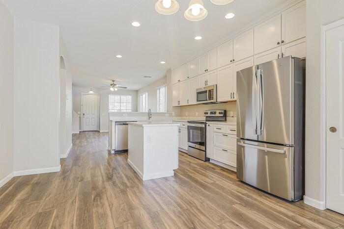 Building Photo - 3683 E Stampede Dr