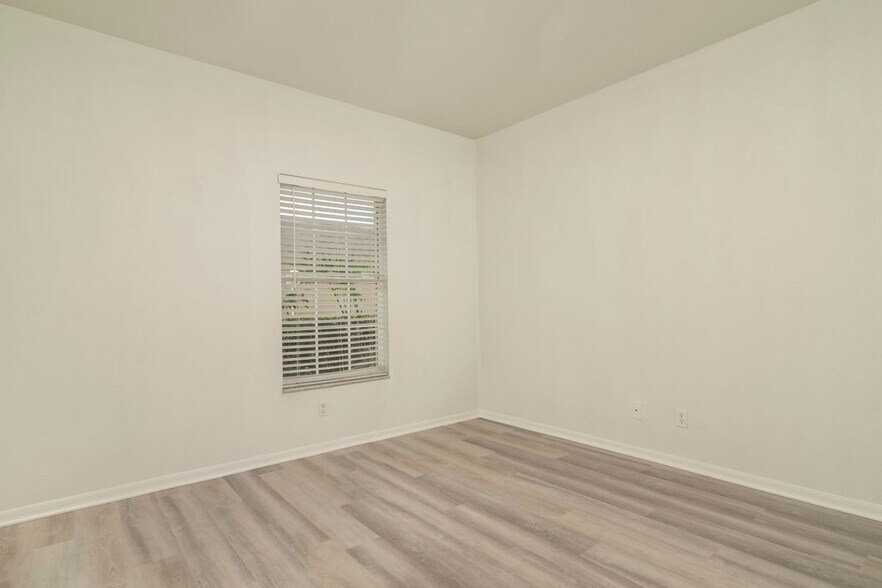 Building Photo - 3245 Cypress Glen Way