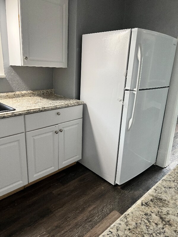 Building Photo - 104 Charles Ave