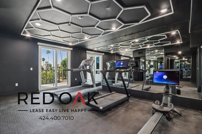 Building Photo - 14526 Kittridge St