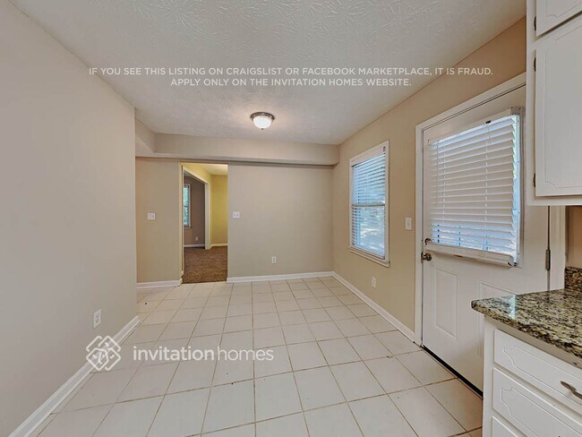 Building Photo - 990 Thousand Oaks Dr