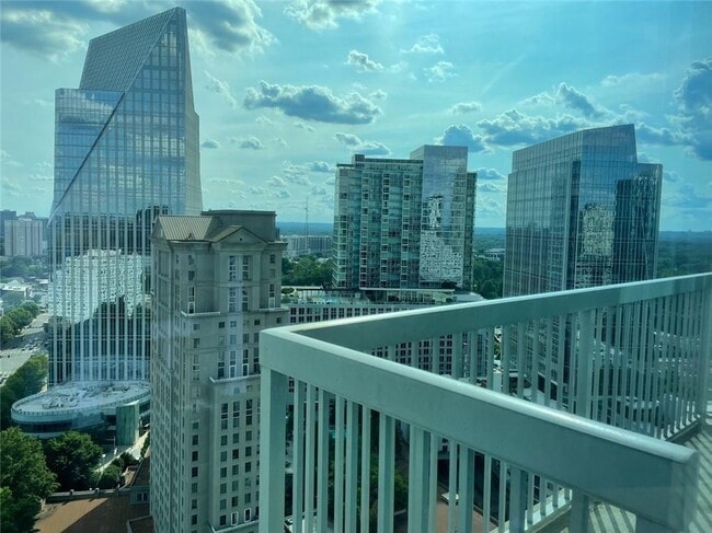 Building Photo - 3324 Peachtree Rd NE