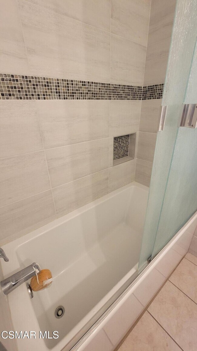 Building Photo - 1720 Elsinore Creek