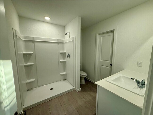 Building Photo - 10914 Silver Canoe Dr