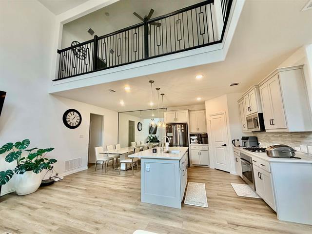 Building Photo - 2626 Bechtol St