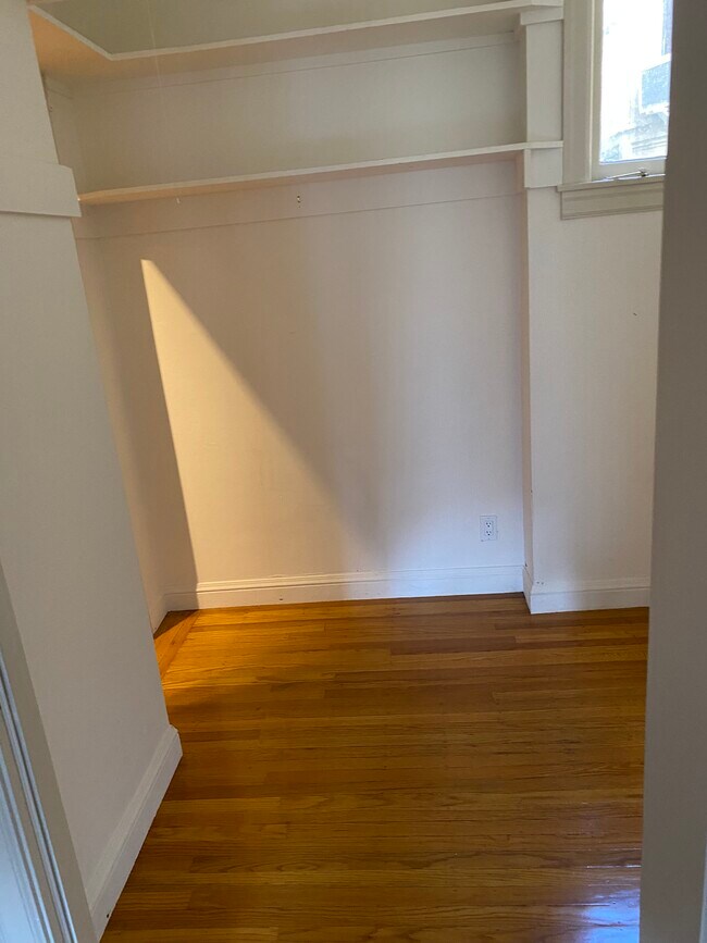 Building Photo - 741 14th St