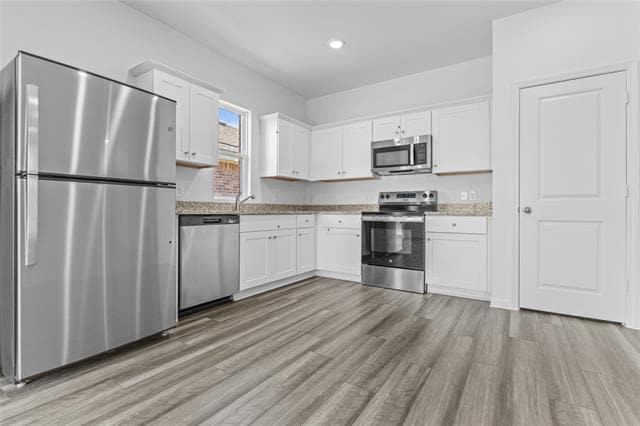 Building Photo - 4920 Weymouth Dr