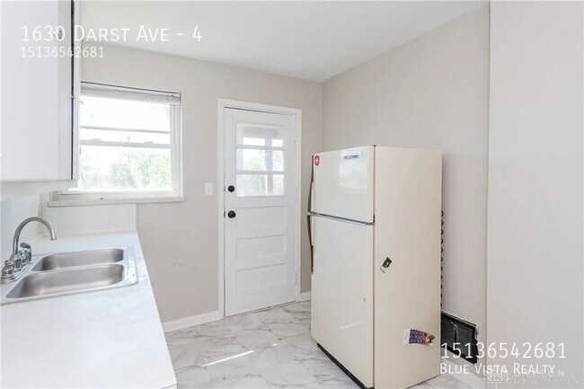 Building Photo - 1630 Darst Ave