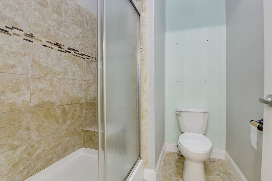 Building Photo - 886 Loggerhead Ln