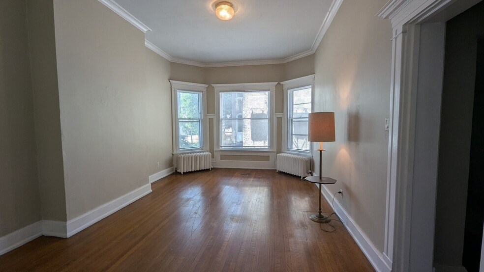 Master Bedroom - 2257 Scottwood Ave