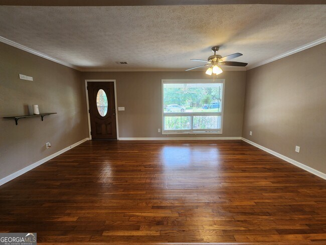 Building Photo - 7527 Melinda Dr