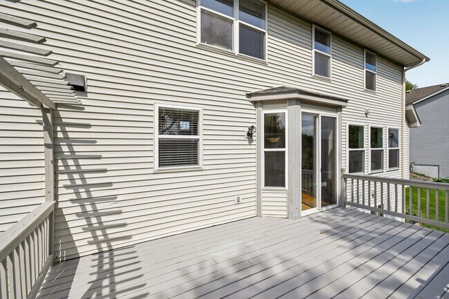 Building Photo - 18245 46th Ave N