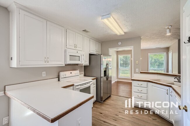 Building Photo - 509 Towler Shoals View