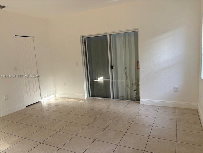 Building Photo - 2916 NW 51st St