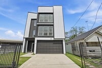 Building Photo - 3411 Nance St