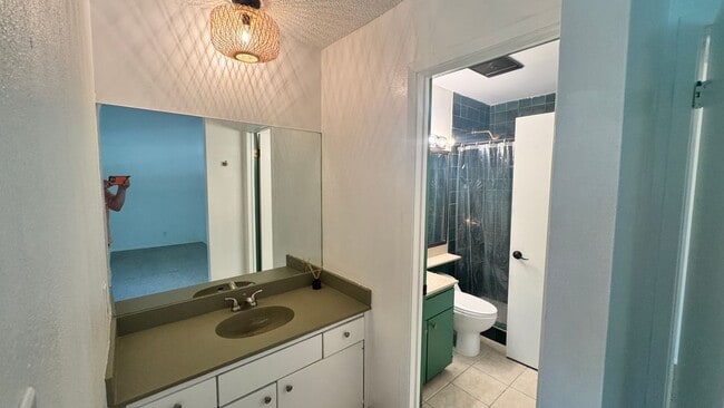 Building Photo - 8903 Trone Cir