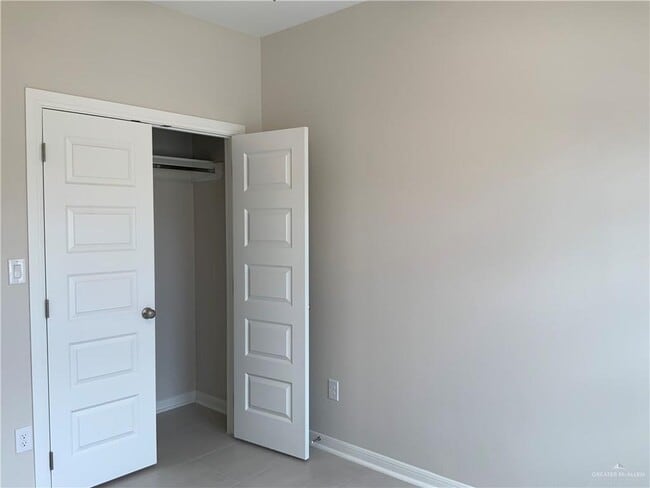 Building Photo - 27 Westway Ave