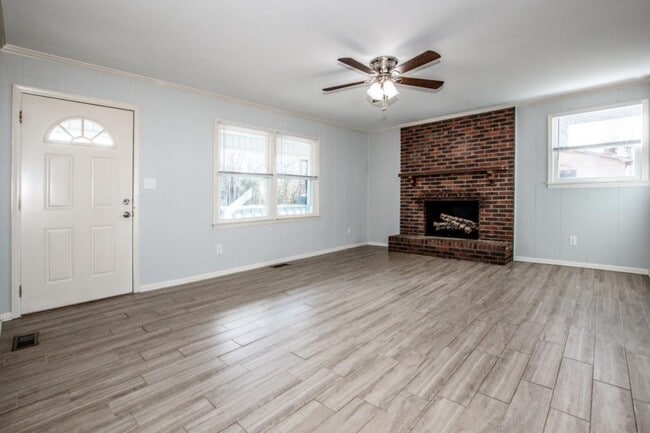 Building Photo - 1159 Camp Creek Rd