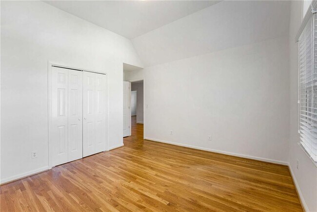 Building Photo - 5135 Falcon Chase Ln NE