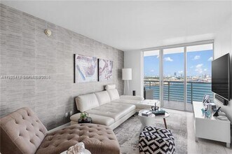 Building Photo - 335 S Biscayne Blvd