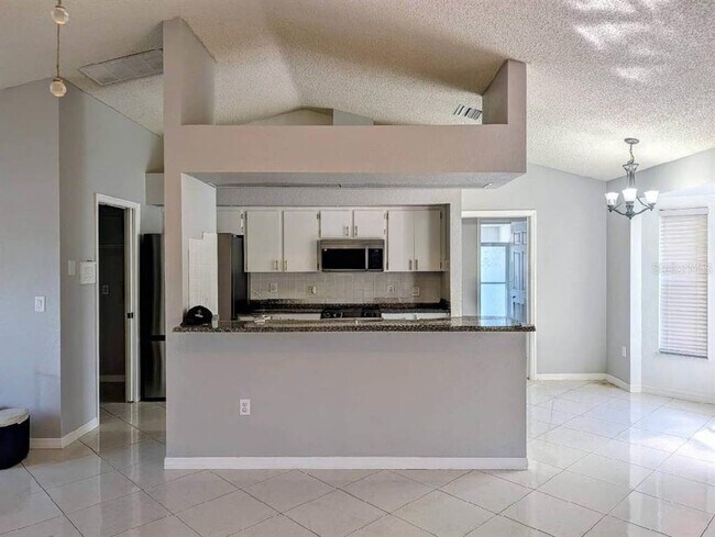 Building Photo - 8475 Beach Rd