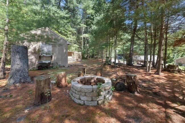 Building Photo - 57 Harvest Wood Dr