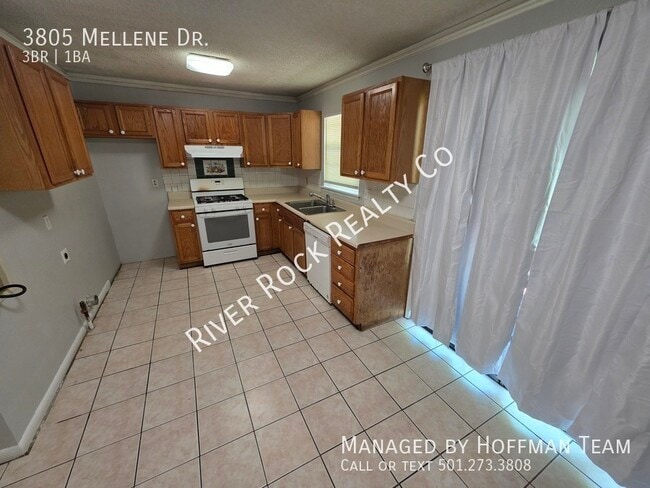 Building Photo - 3805 Mellene Dr