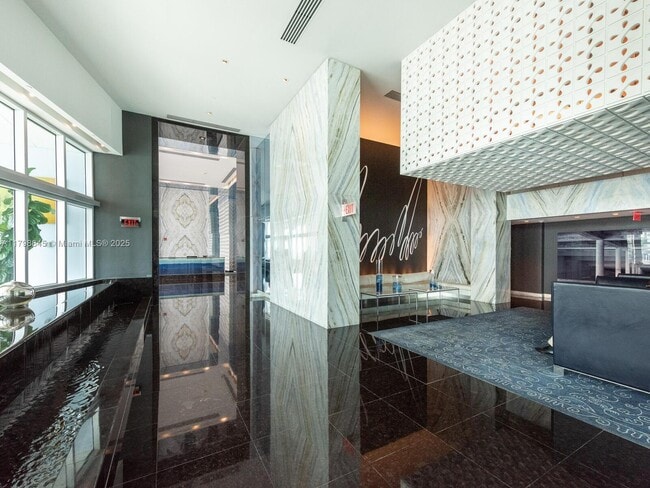 Building Photo - 325 S Biscayne Blvd