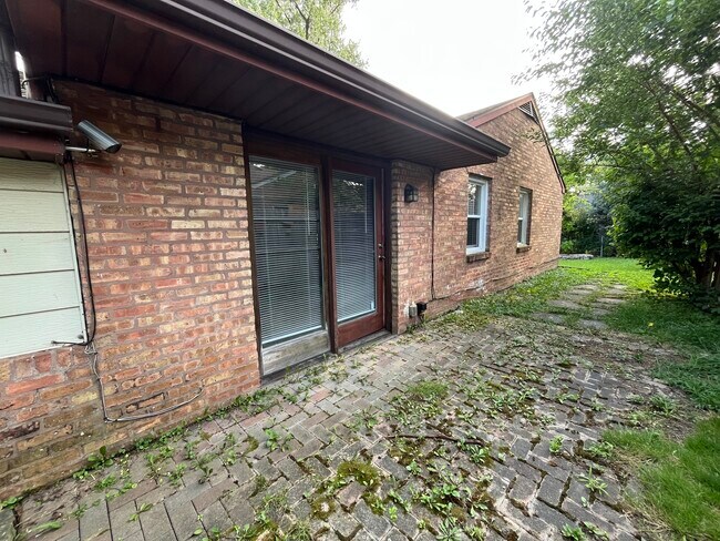 Building Photo - 149 Mellbrook Rd