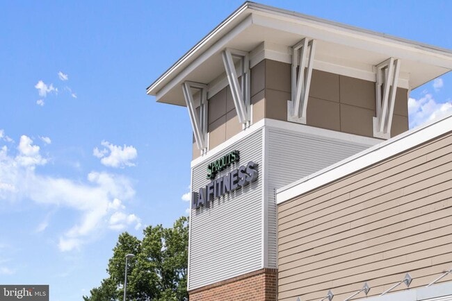 Building Photo - 2136 Glacier Rd