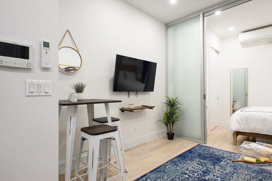 Building Photo - 315 E 78th St