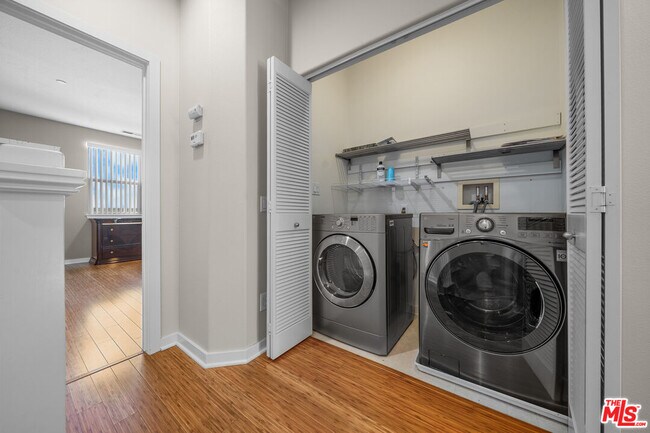 Building Photo - 5509 W 149th Pl