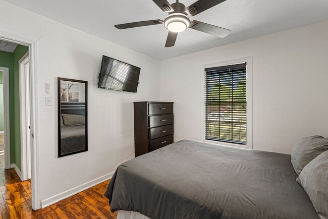 Building Photo - 3317 Olsen Dr
