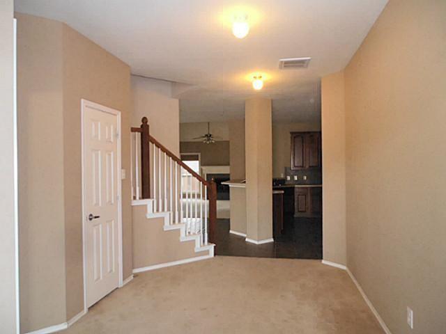 Building Photo - 9841 Wild Ginger Dr