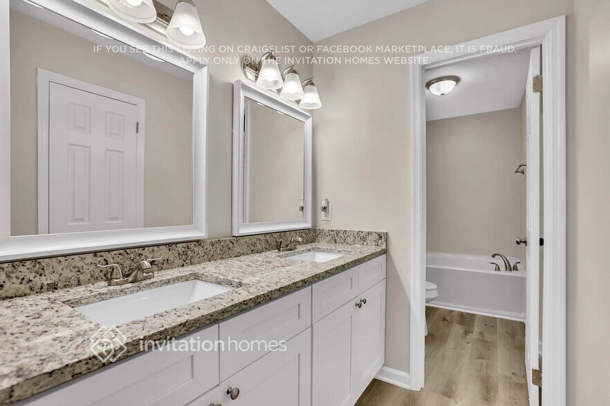 Building Photo - 4530 Doss Cir