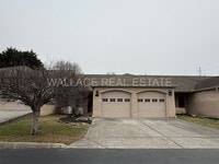 Building Photo - UPDATED 2 BEDROOM CONDO IN ADMIRAL BEND!!