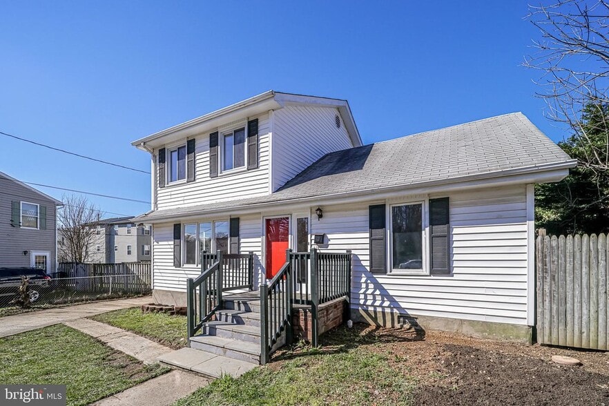 Building Photo - 1912 S Glebe Rd