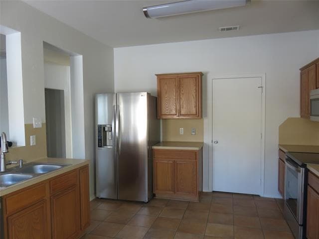 Building Photo - 2026 Tanur Cascade Dr